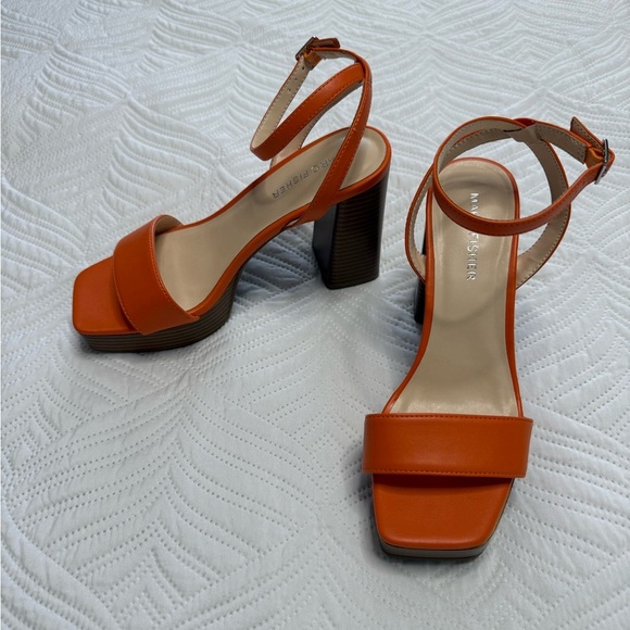 Marc Fisher Women’s Orange Leather Strappy Platform Sandals. Size 6.5 - Picture 1 of 9